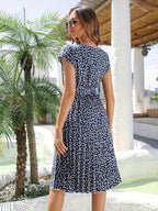 Chic Round Neck Belted Pleated Dress