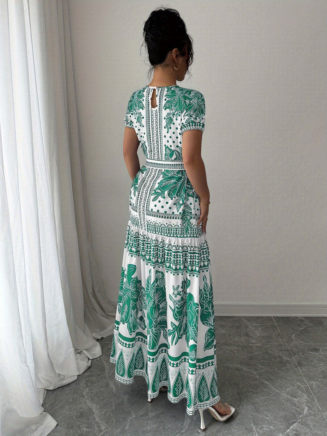 Short Sleeve Floral Pattern Belted Maxi Dress