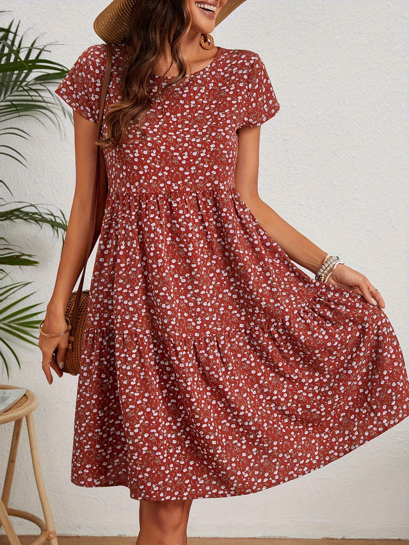 Casual Floral Round Neck Tiered Dress