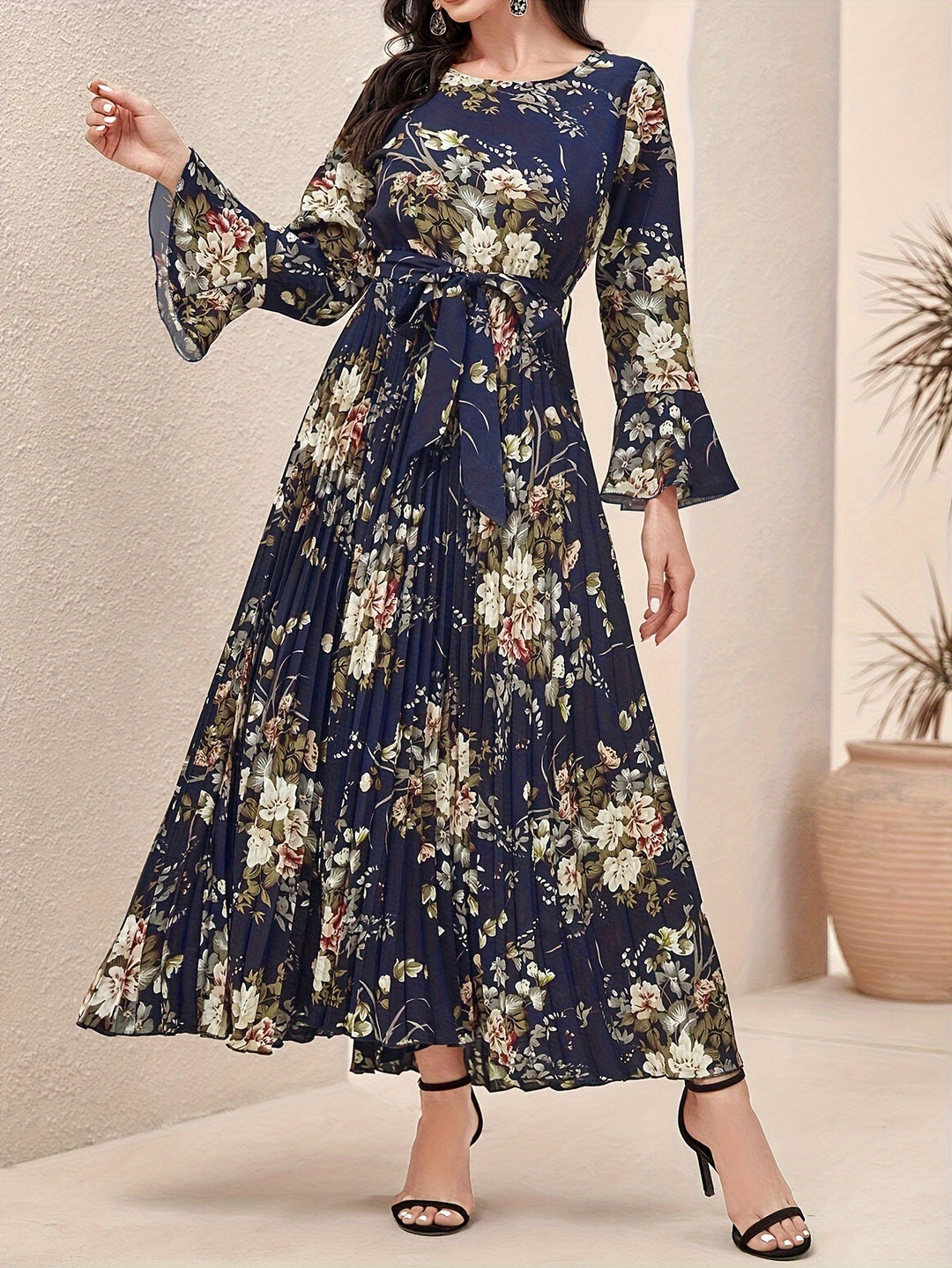 Elegant Floral Pleated Long Sleeve Maxi Dress