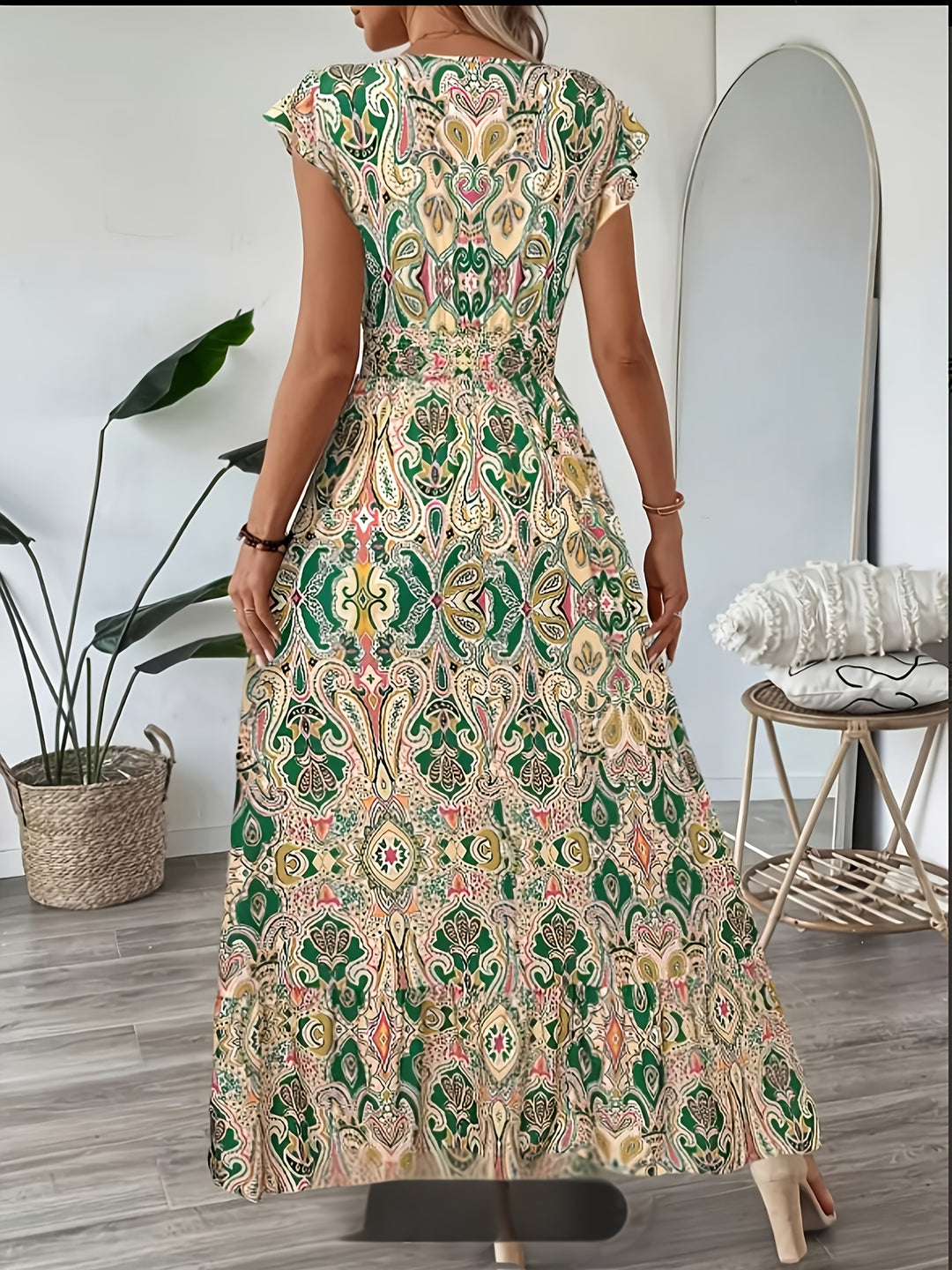Elegant V-Neck Geometric Print Maxi Dress