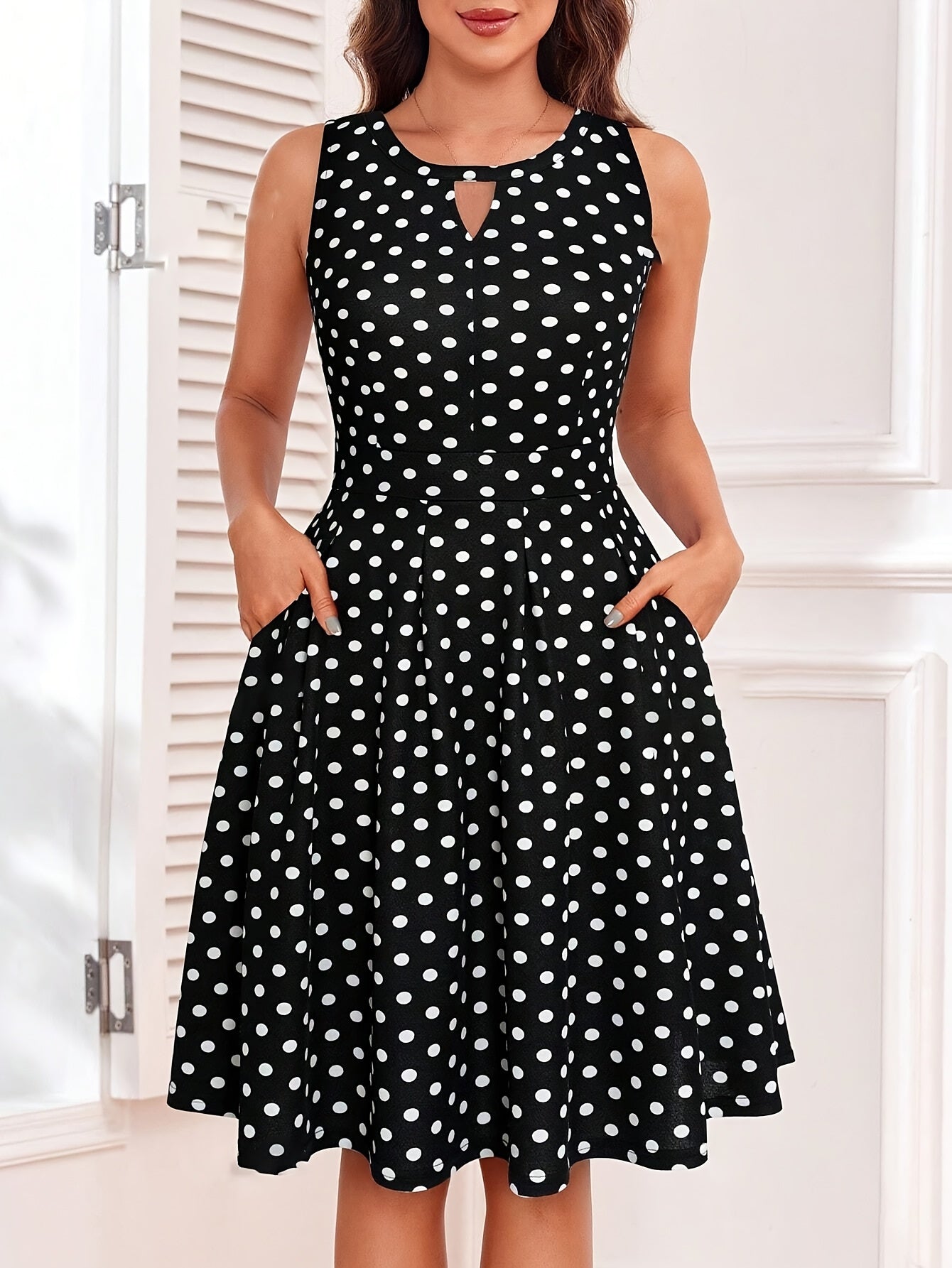 Casual Keyhole Neck Midi Dress