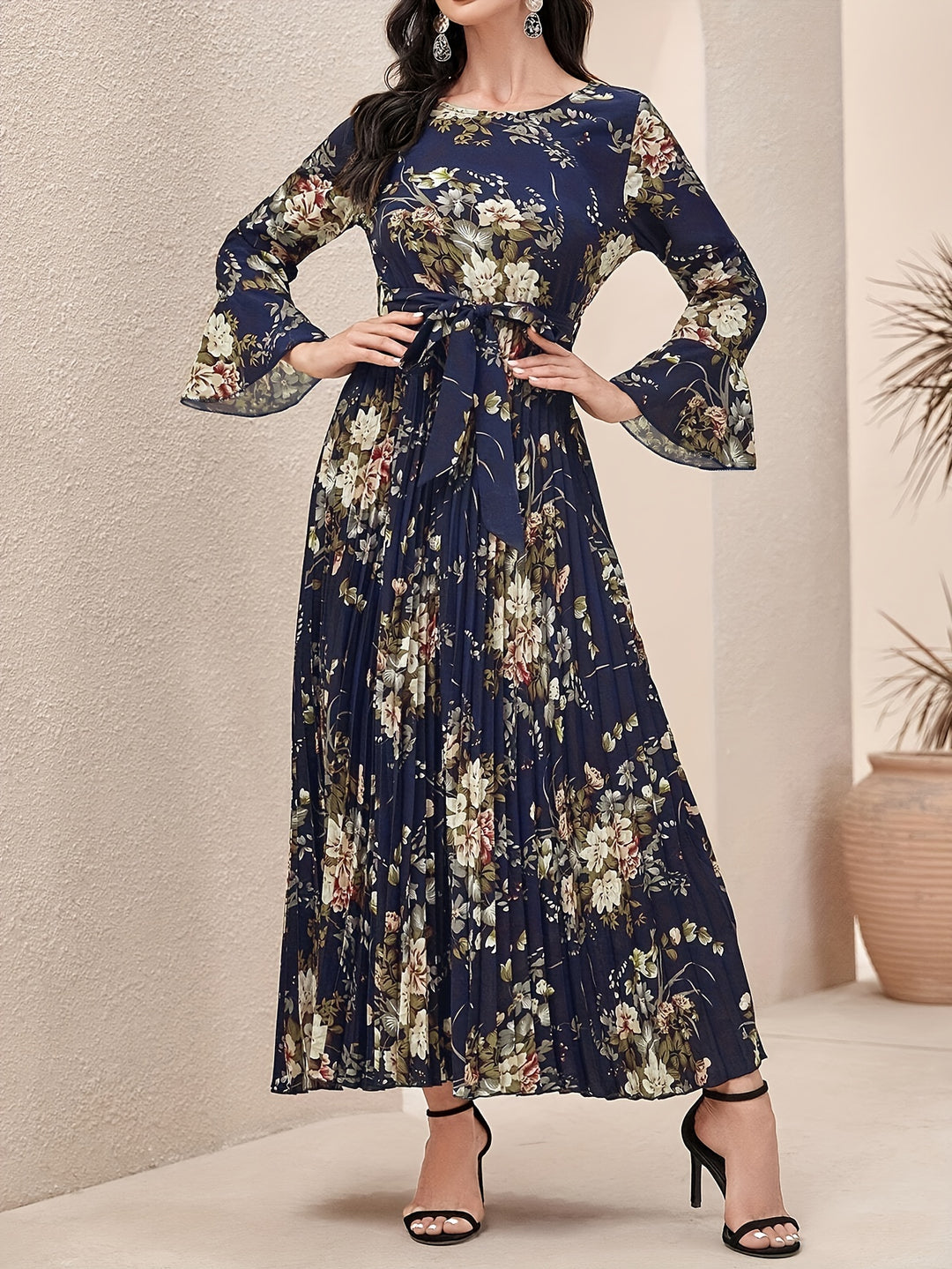 Elegant Floral Pleated Long Sleeve Maxi Dress