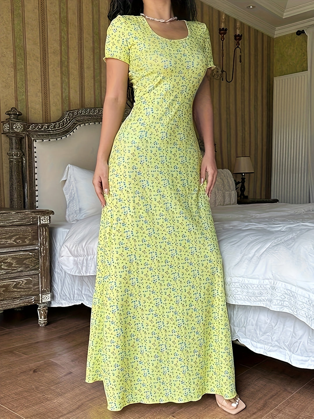 Boho Scoop Neck Flowy Maxi Dress