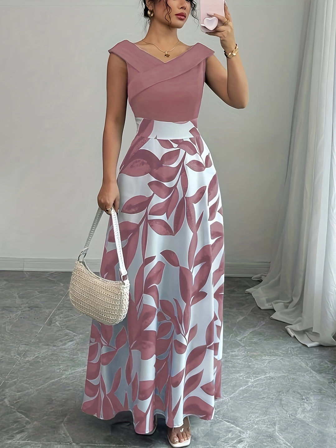 Elegant Leaf Print V-Neck Maxi Dress