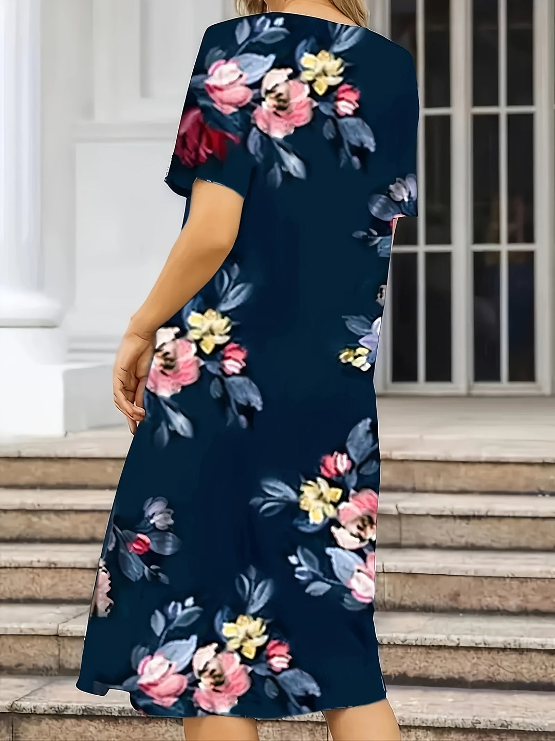 Floral Print Short Sleeve A-Line Midi Dress - Plus Size