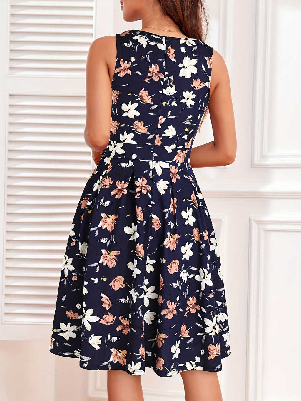 Casual Keyhole Neck Midi Dress